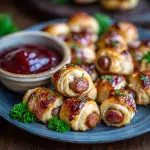 Bite-Sized Pigs in a Blanket Appetizers